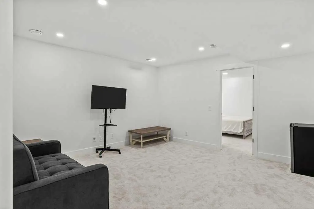 44 Cottageclub Lane