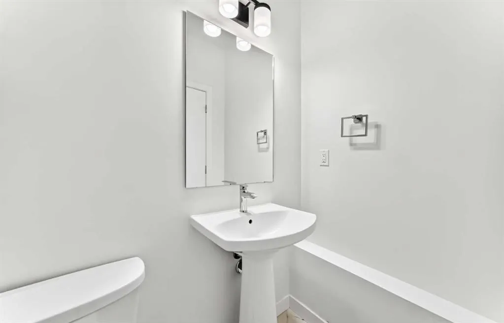 107 Cornerstone Path NE