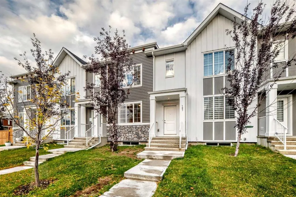 107 Cornerstone Path NE