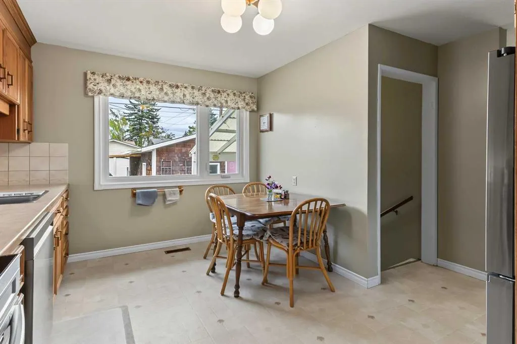 148 Marwood Circle NE