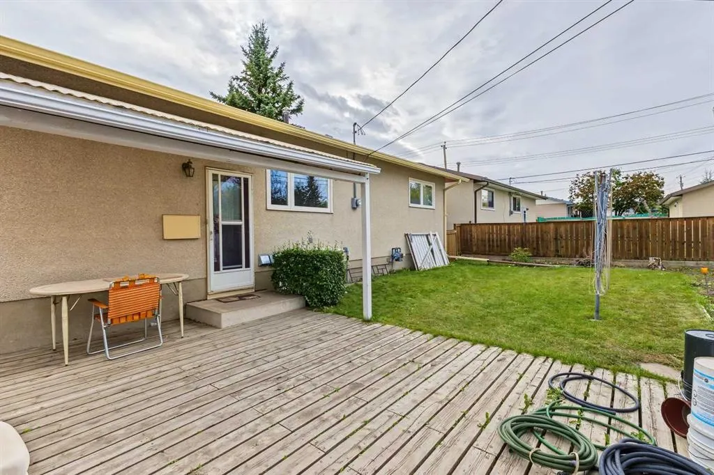 148 Marwood Circle NE