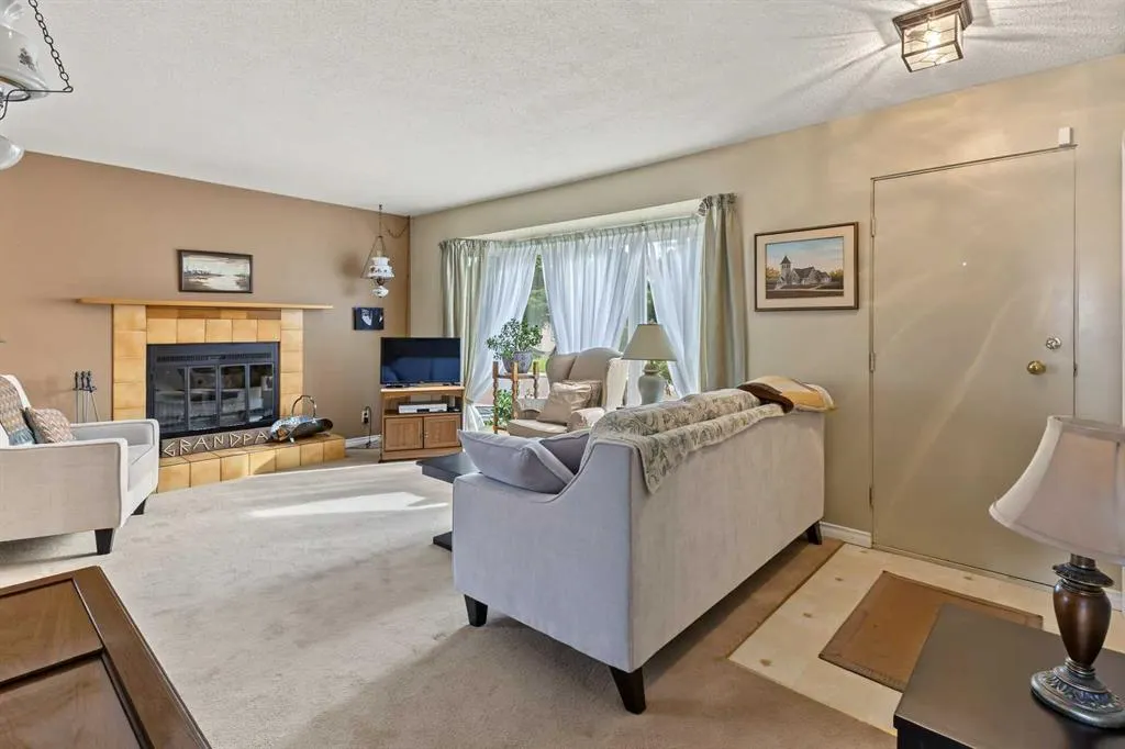 148 Marwood Circle NE