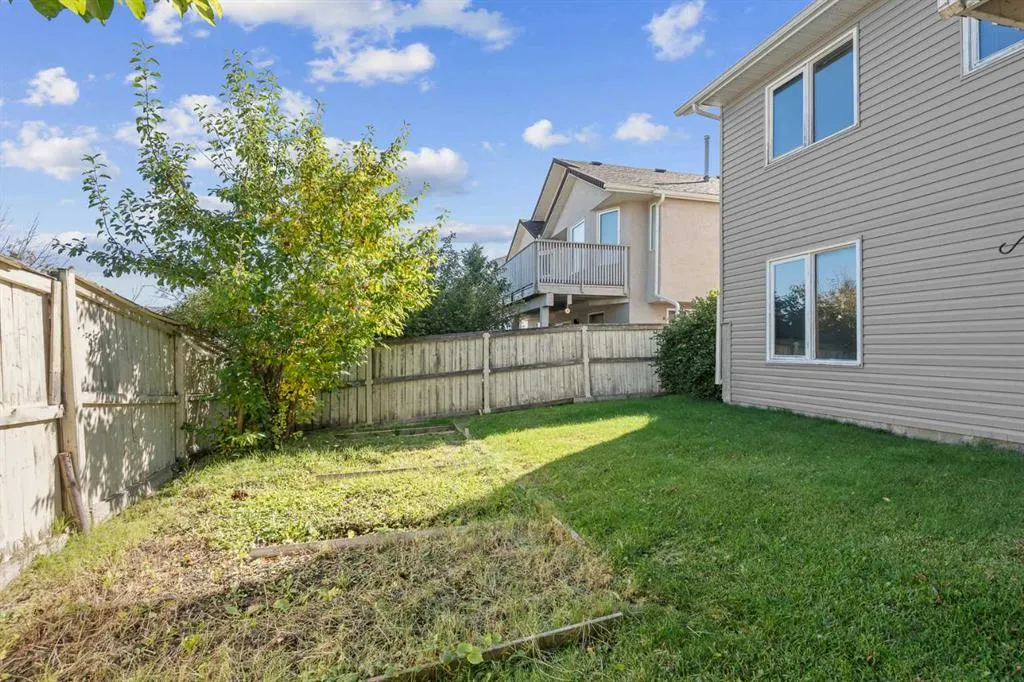 28 Harvest Oak Drive NE
