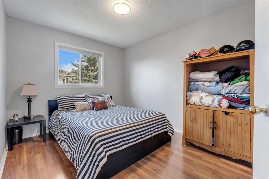11 Arbour Summit Close NW