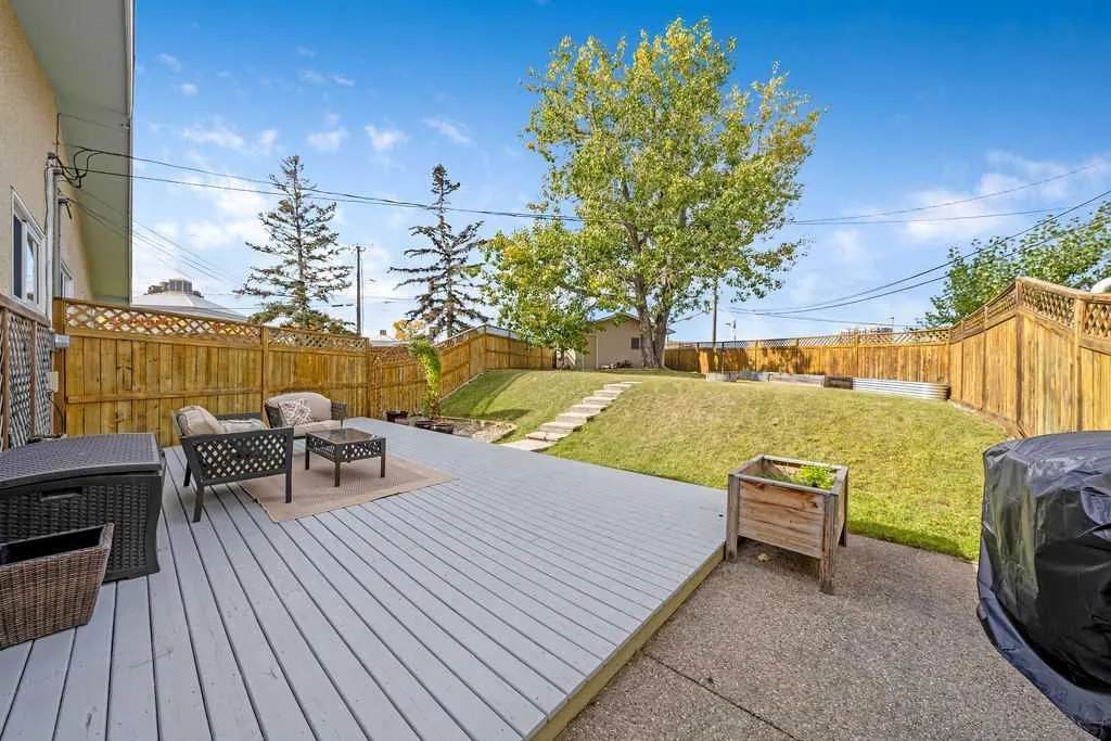 218A Allan Crescent SE