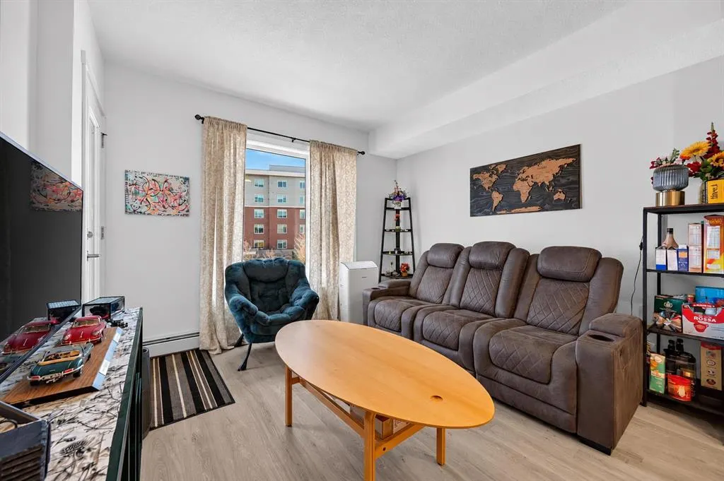 700 Shawnee Square SW #206