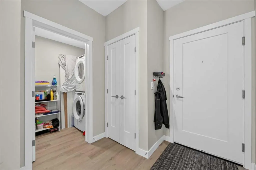 700 Shawnee Square SW #206