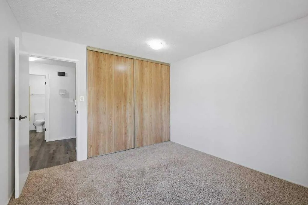 54 Bell Street #228