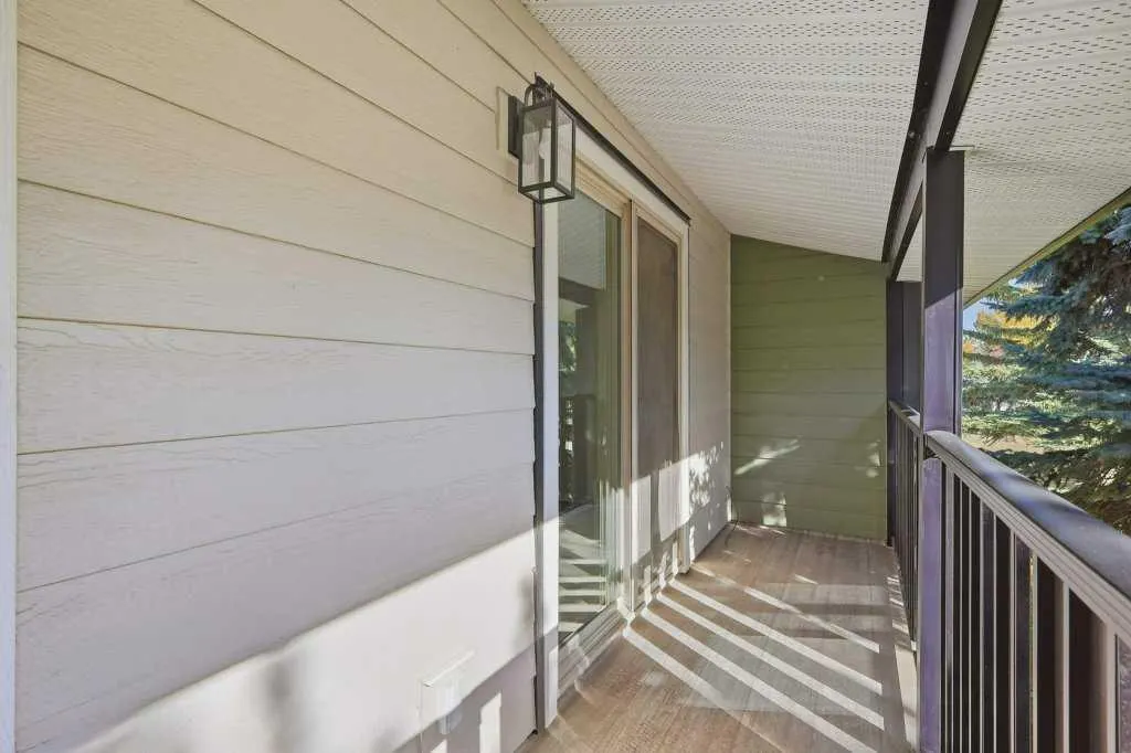 54 Bell Street #228