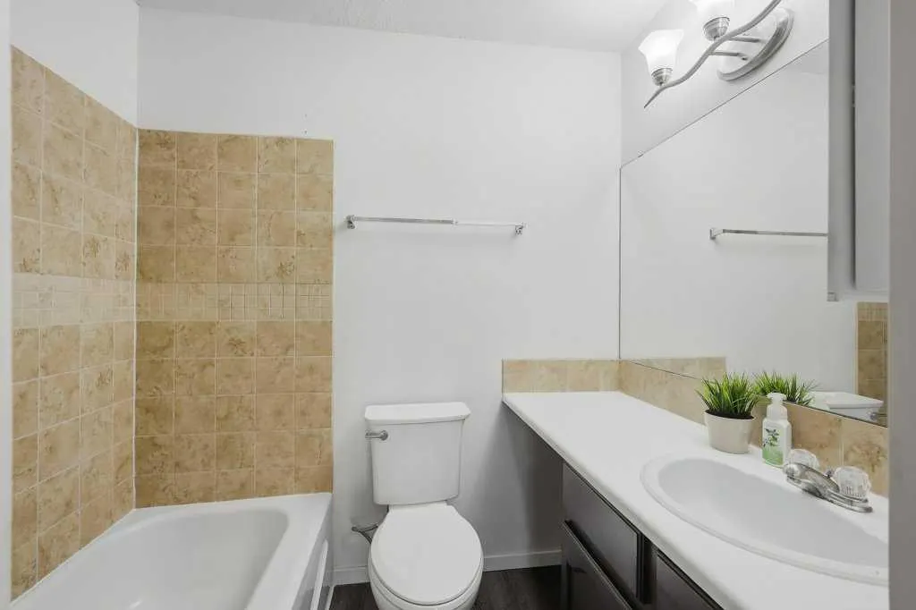54 Bell Street #228