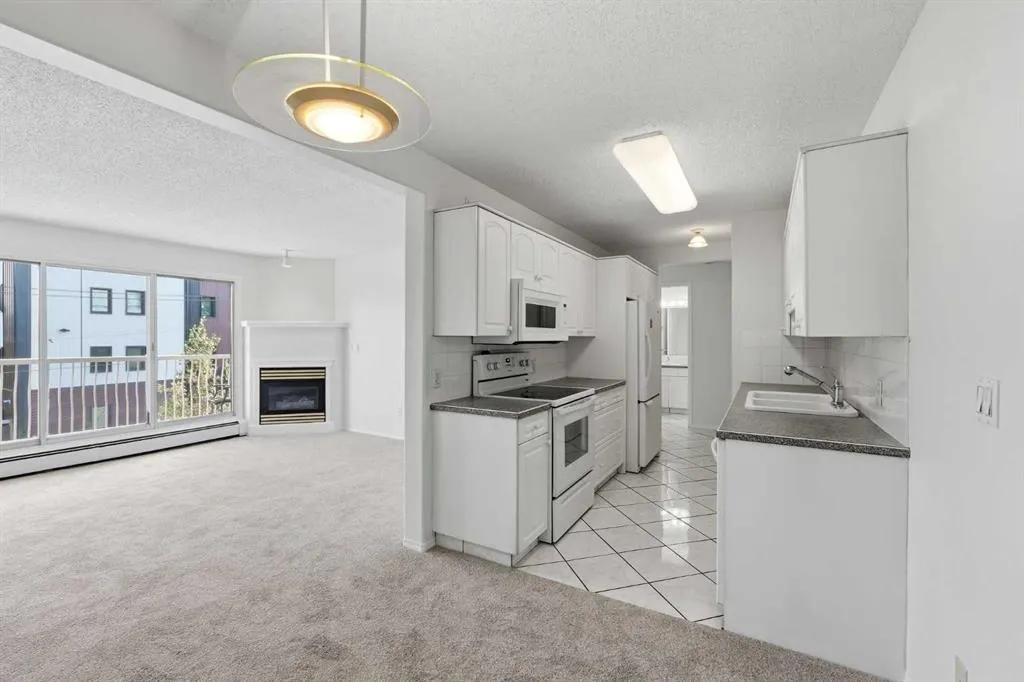 5330 47 Avenue #314