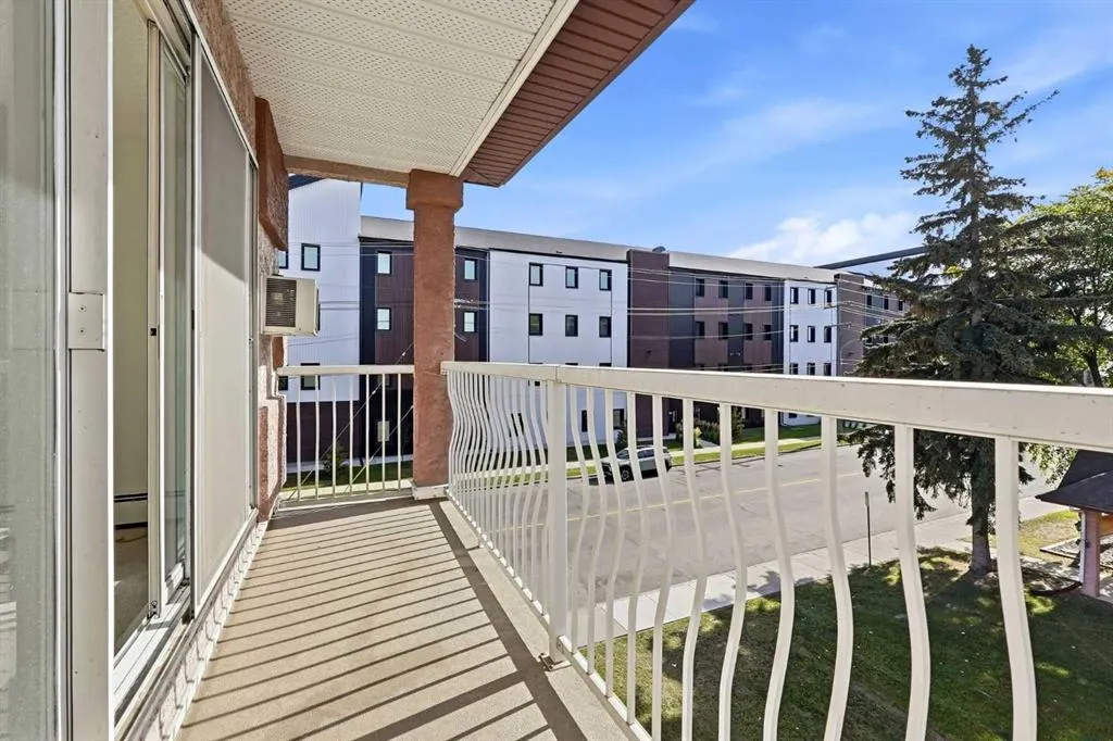 5330 47 Avenue #314