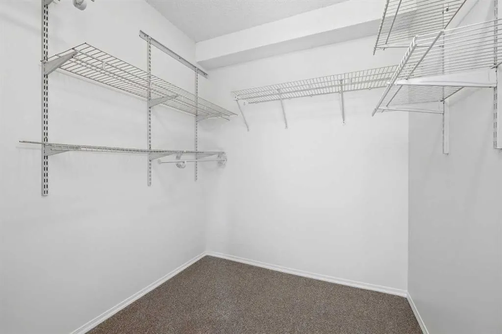 5330 47 Avenue #314