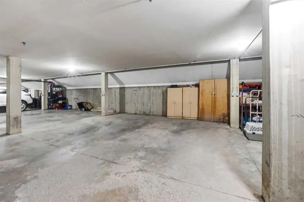 5330 47 Avenue #314