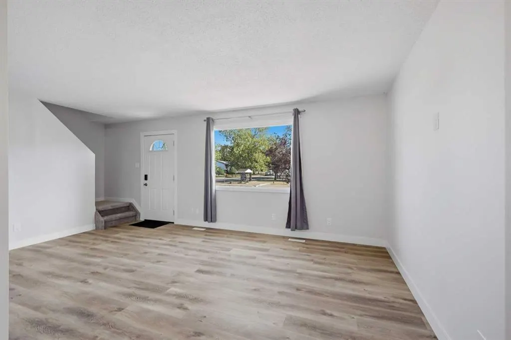 35 Nash Street #C1