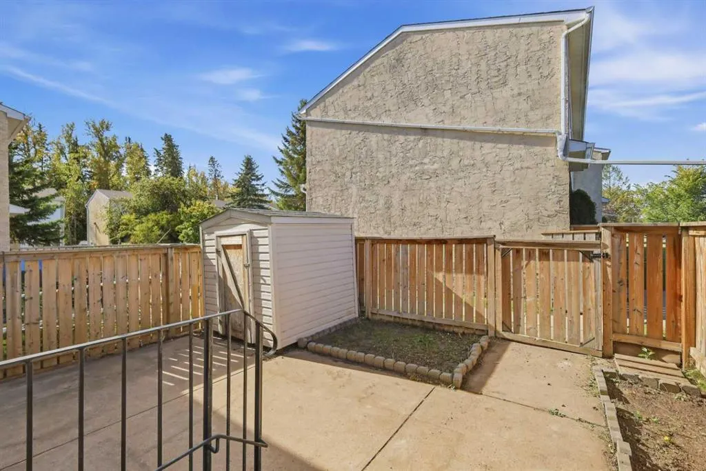 35 Nash Street #C1