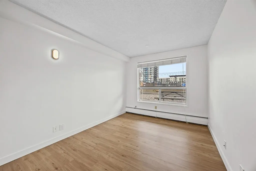 1334 12 Avenue SW #208