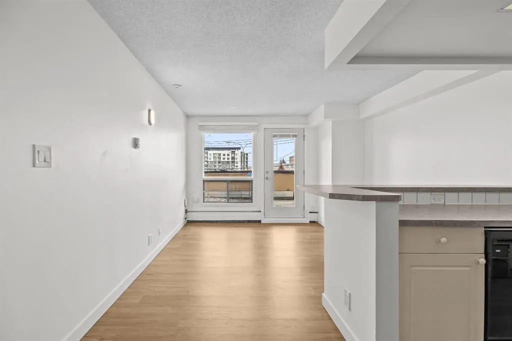 1334 12 Avenue SW #208