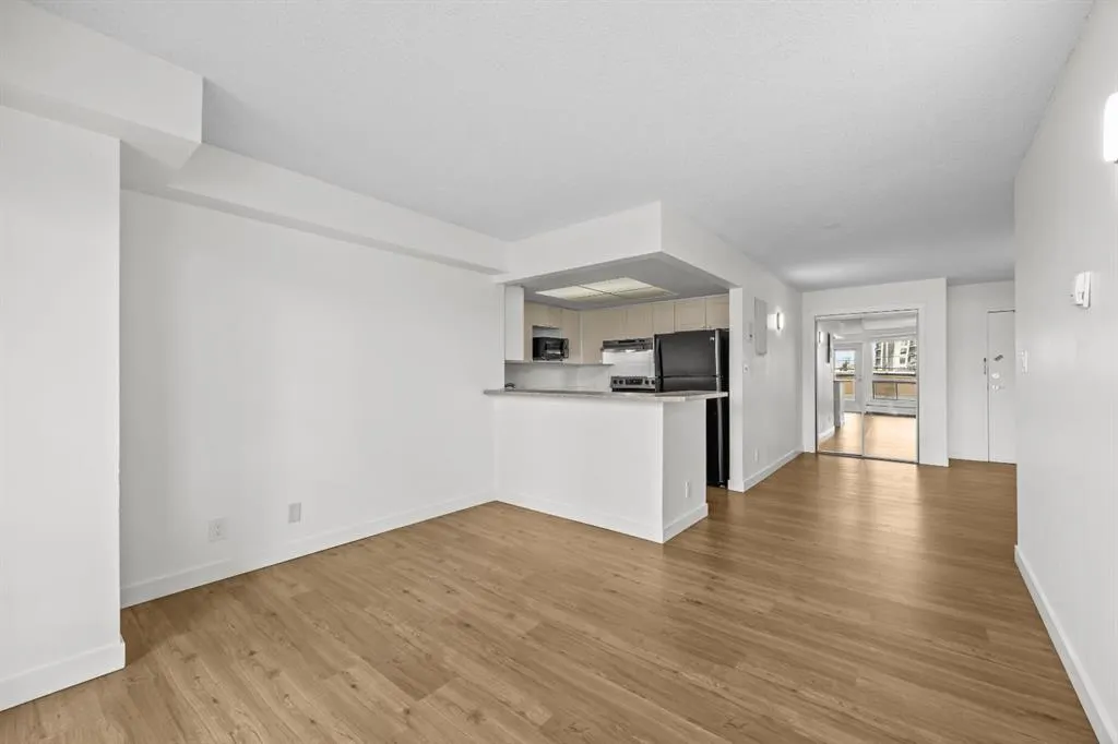 1334 12 Avenue SW #208