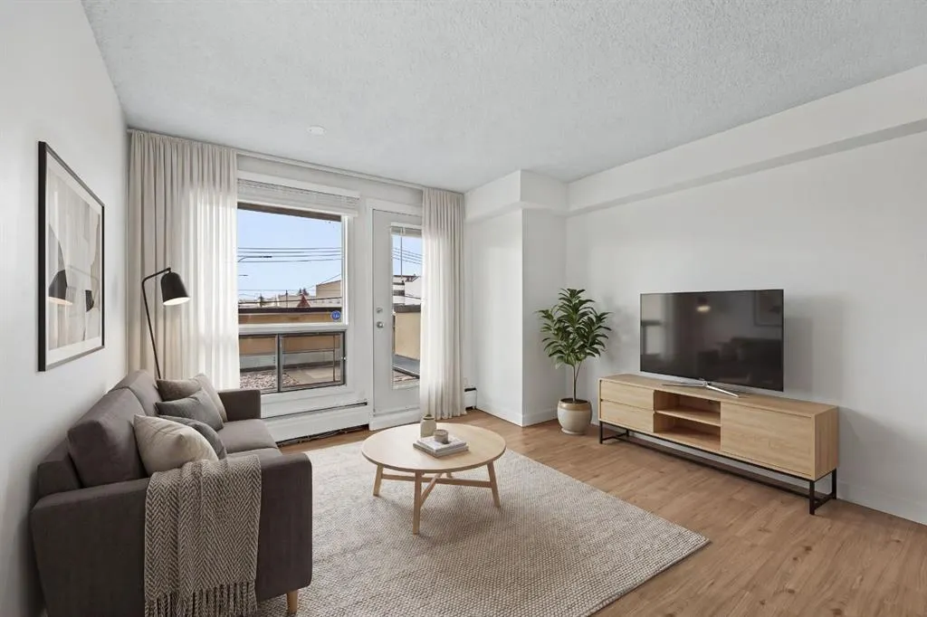 1334 12 Avenue SW #208