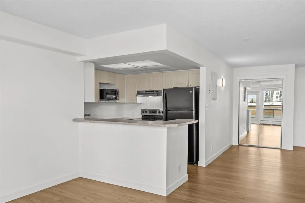 1334 12 Avenue SW #208