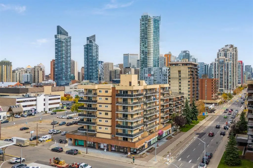 1334 12 Avenue SW #208