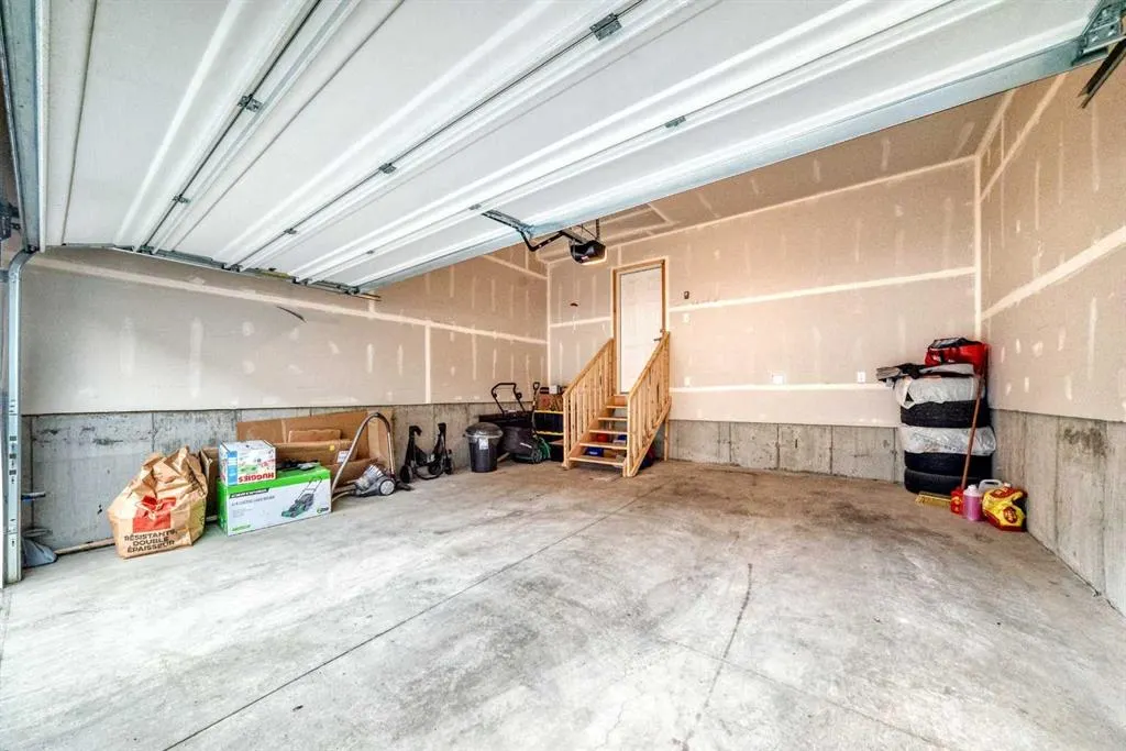 122 Yorkville Road SW