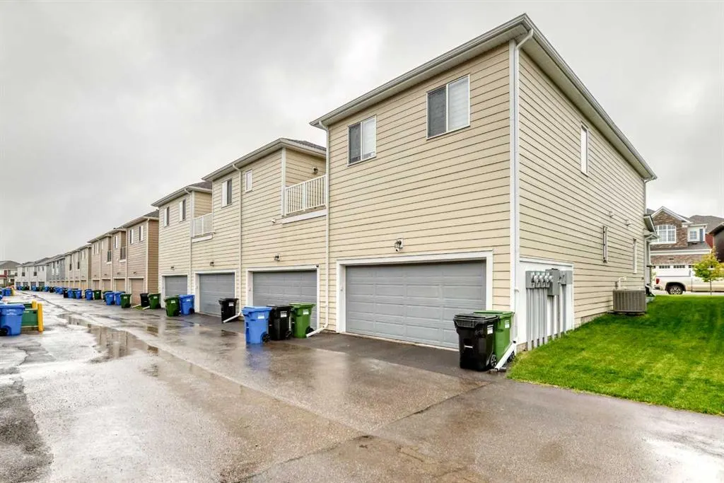 122 Yorkville Road SW