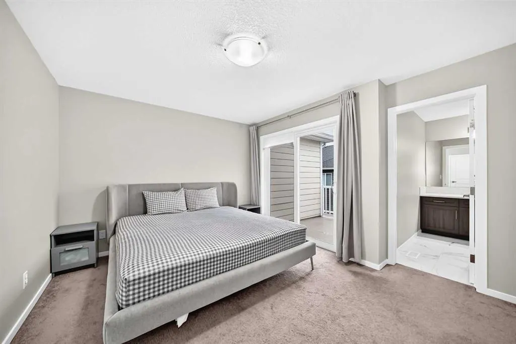 122 Yorkville Road SW