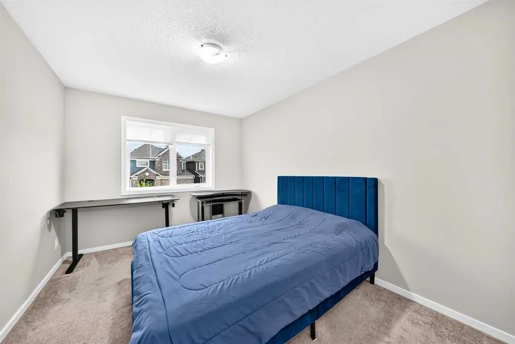 122 Yorkville Road SW