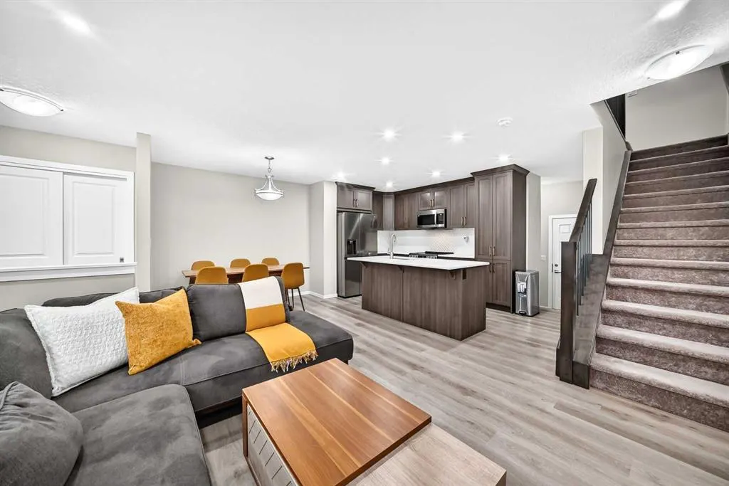 122 Yorkville Road SW