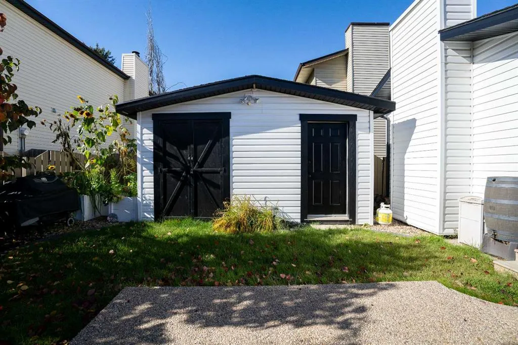 102 Goodwin Place