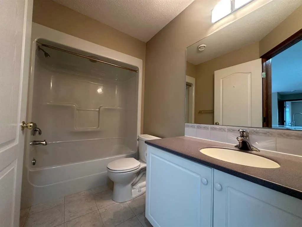 32 Daines Avenue #22D