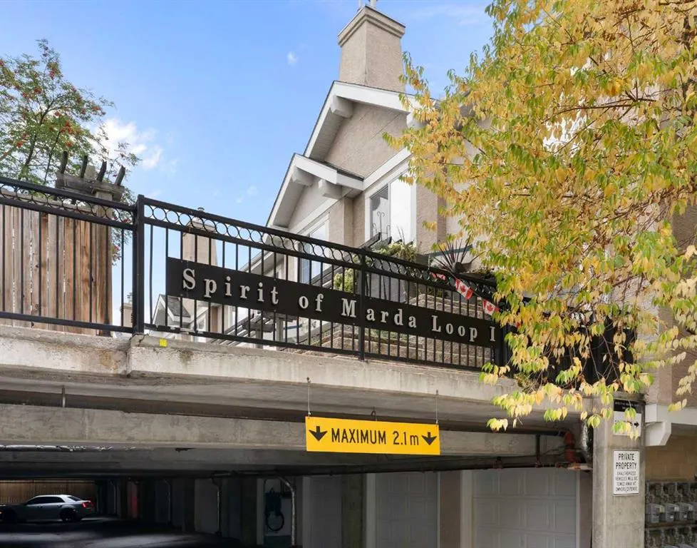 2001 34 Avenue SW #8