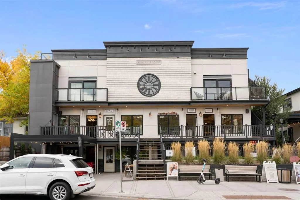2001 34 Avenue SW #8