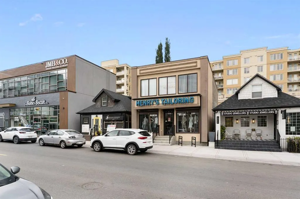 2001 34 Avenue SW #8