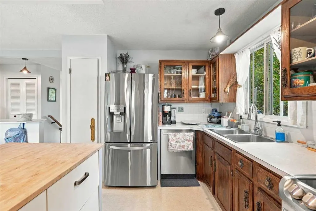 256 Silverview Way NW