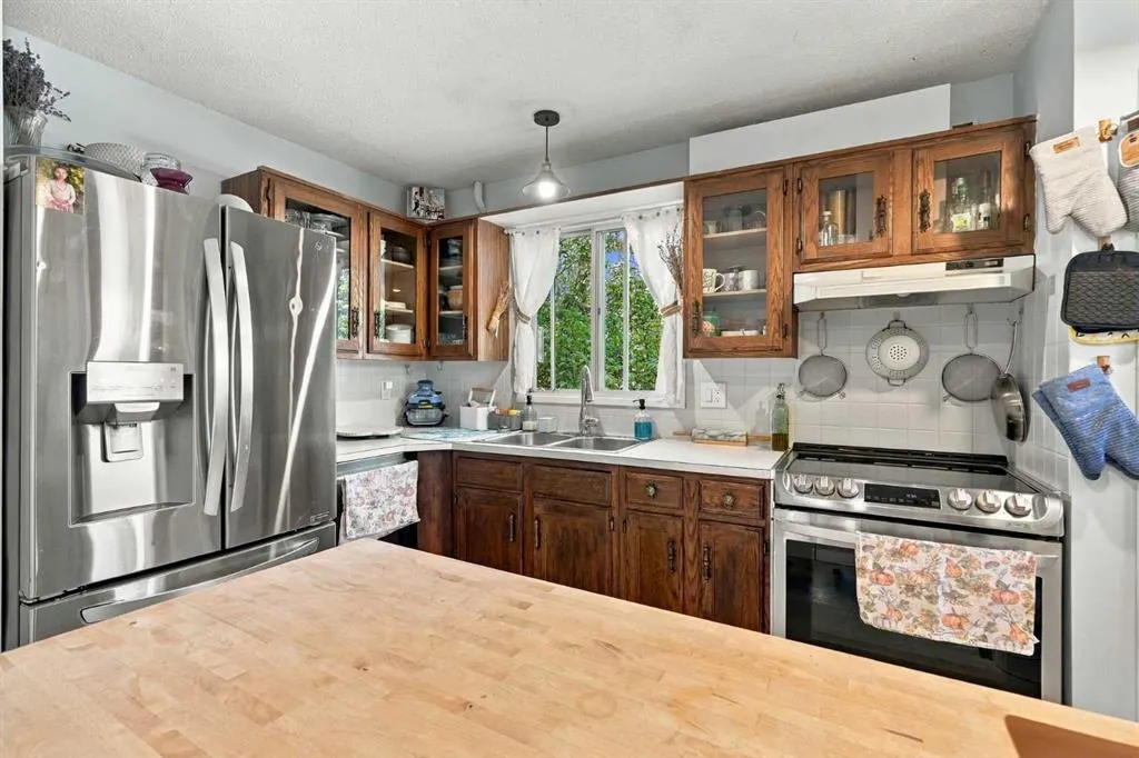 256 Silverview Way NW