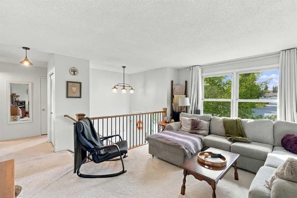 256 Silverview Way NW