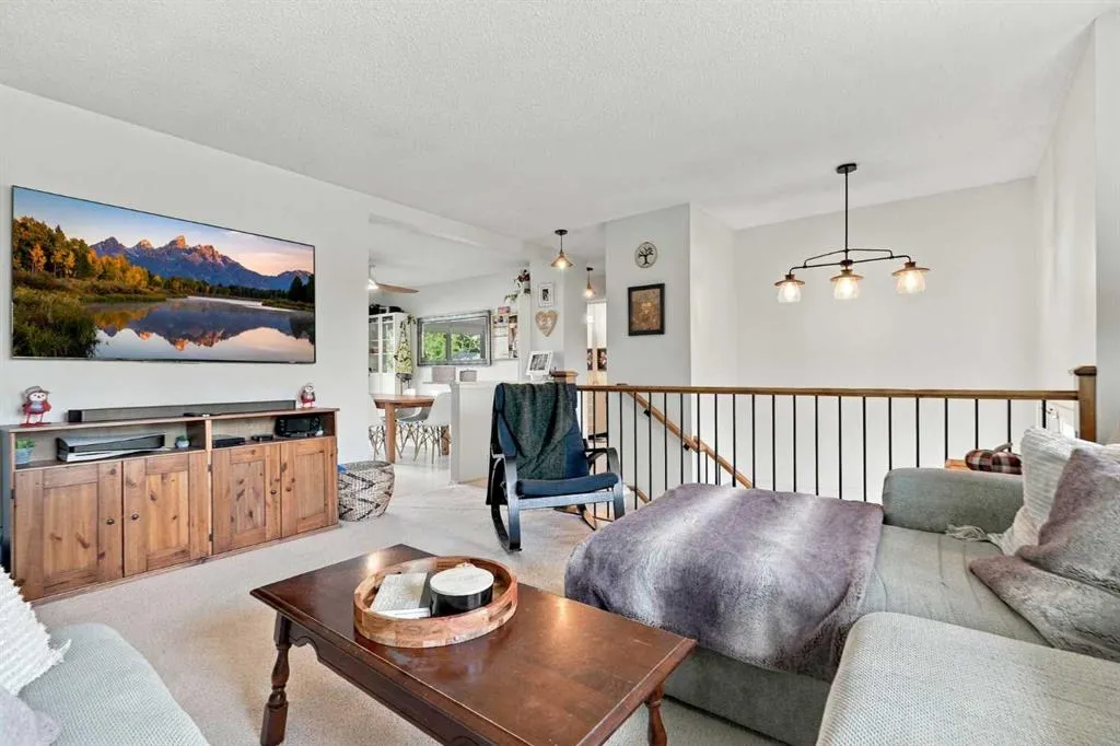 256 Silverview Way NW