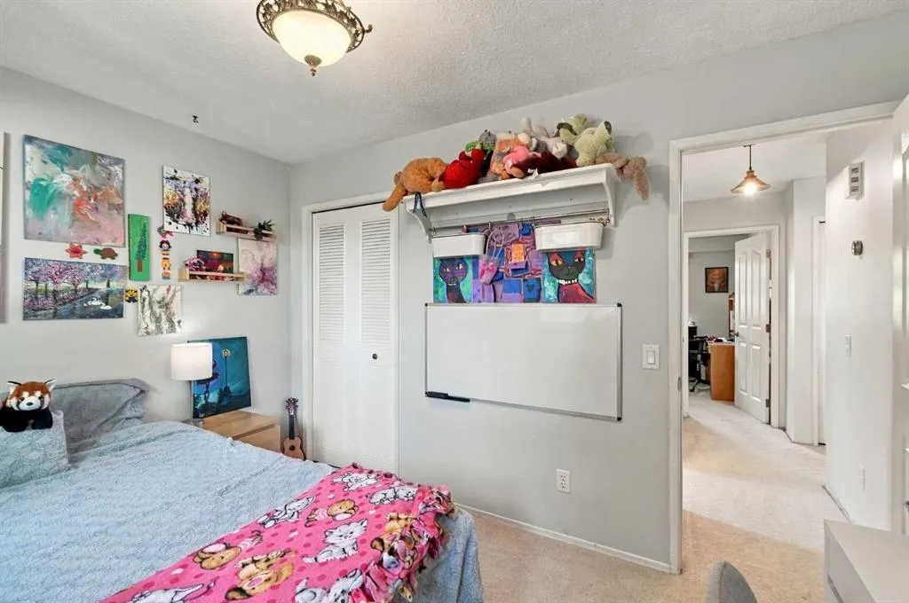 256 Silverview Way NW