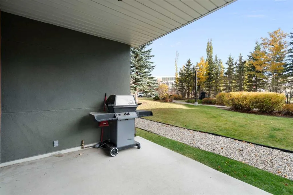 69 Springborough Court SW #127