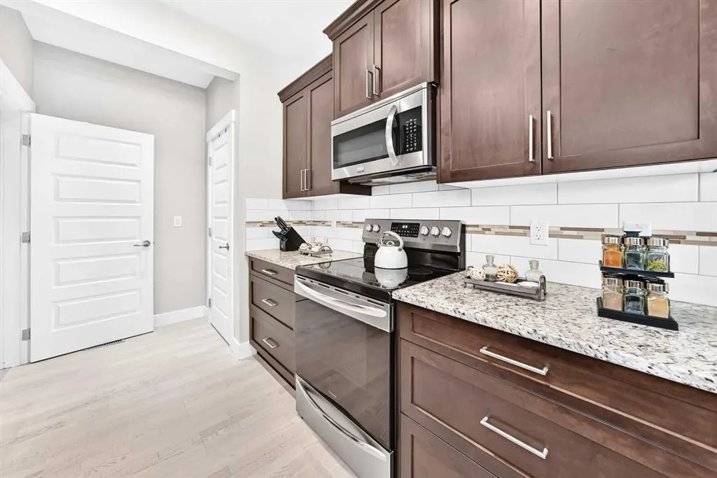 110 Coopers Common SW #901