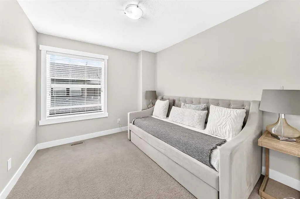 110 Coopers Common SW #901