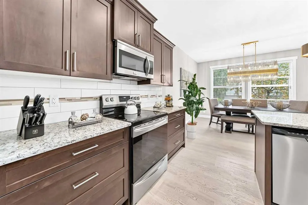 110 Coopers Common SW #901