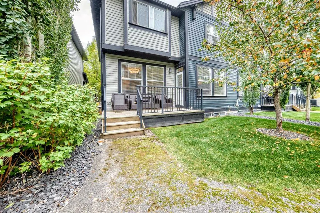 110 Coopers Common SW #901