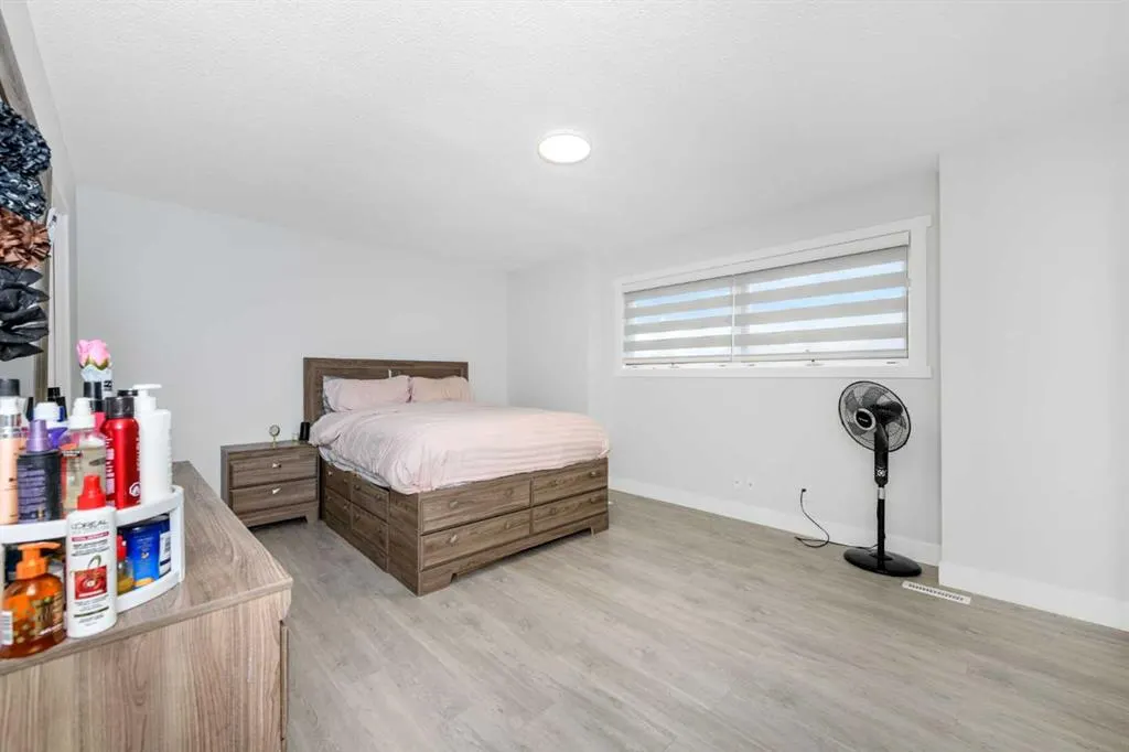119 Pasadena Green NE