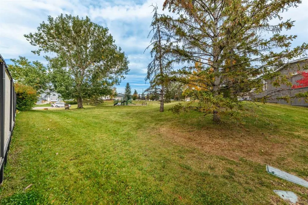 119 Pasadena Green NE
