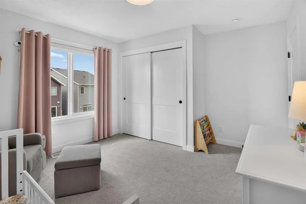 117 Legacy Glen Crescent SE
