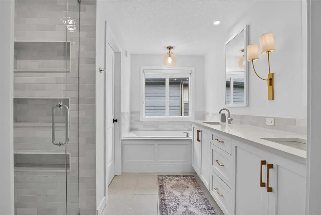 117 Legacy Glen Crescent SE